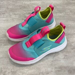 Girls skechers sneakers. Worn inside only. Good condition. Smoke free home.